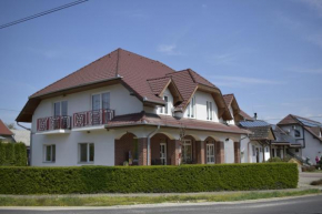  Főnix Apartmanház  Nagypáli